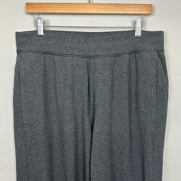 Lululemon Kung Fu Pant Heathered Soot Sz L - Picture 8 of 14